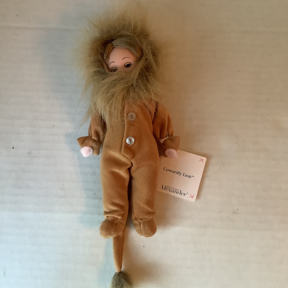 Madame Alexander Cowardly Lion 8 Inch Doll